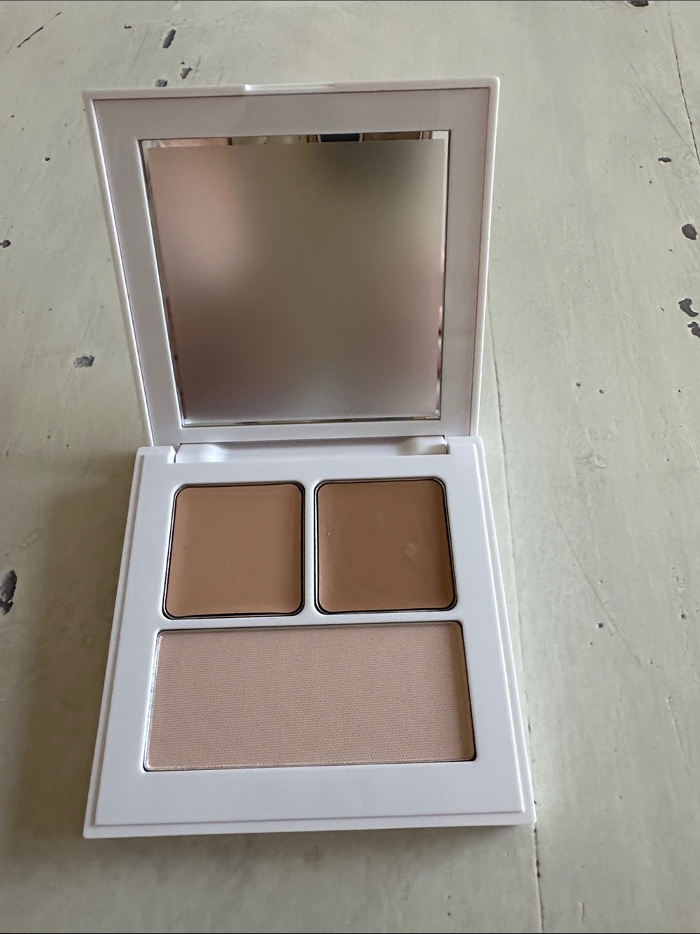 Make up by Mario Master eye prep and set medium
